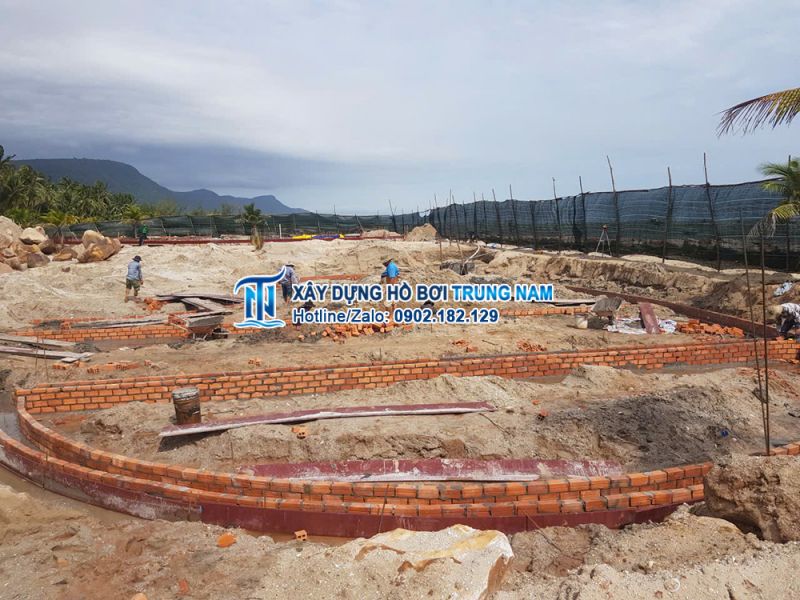thi-cong-hoi-boi-tai-phu-quoc-04.jpg