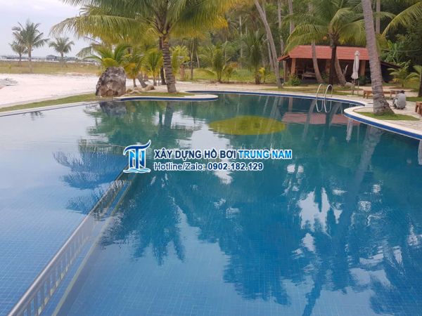 Thiết kế hồ bơi gia đình theo yêu cầu – Đẳng cấp & tiện nghi