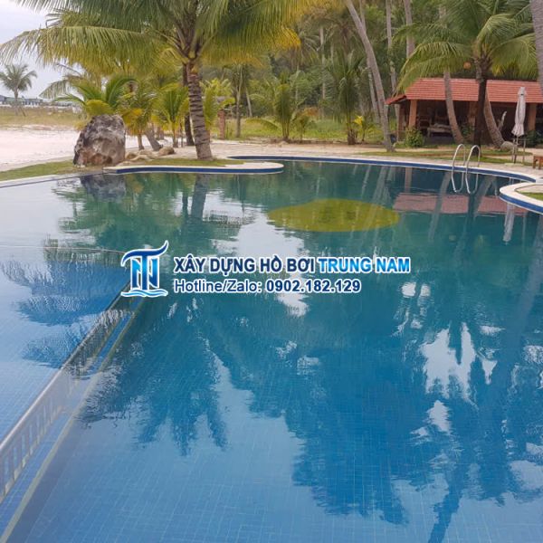 Thiết kế hồ bơi gia đình theo yêu cầu – Đẳng cấp & tiện nghi